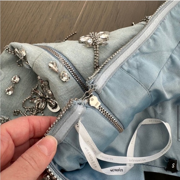 Retrofete LINEZ Denim Mini Dress
Embellished Rhinestone SMALL Crystal - Picture 12 of 12